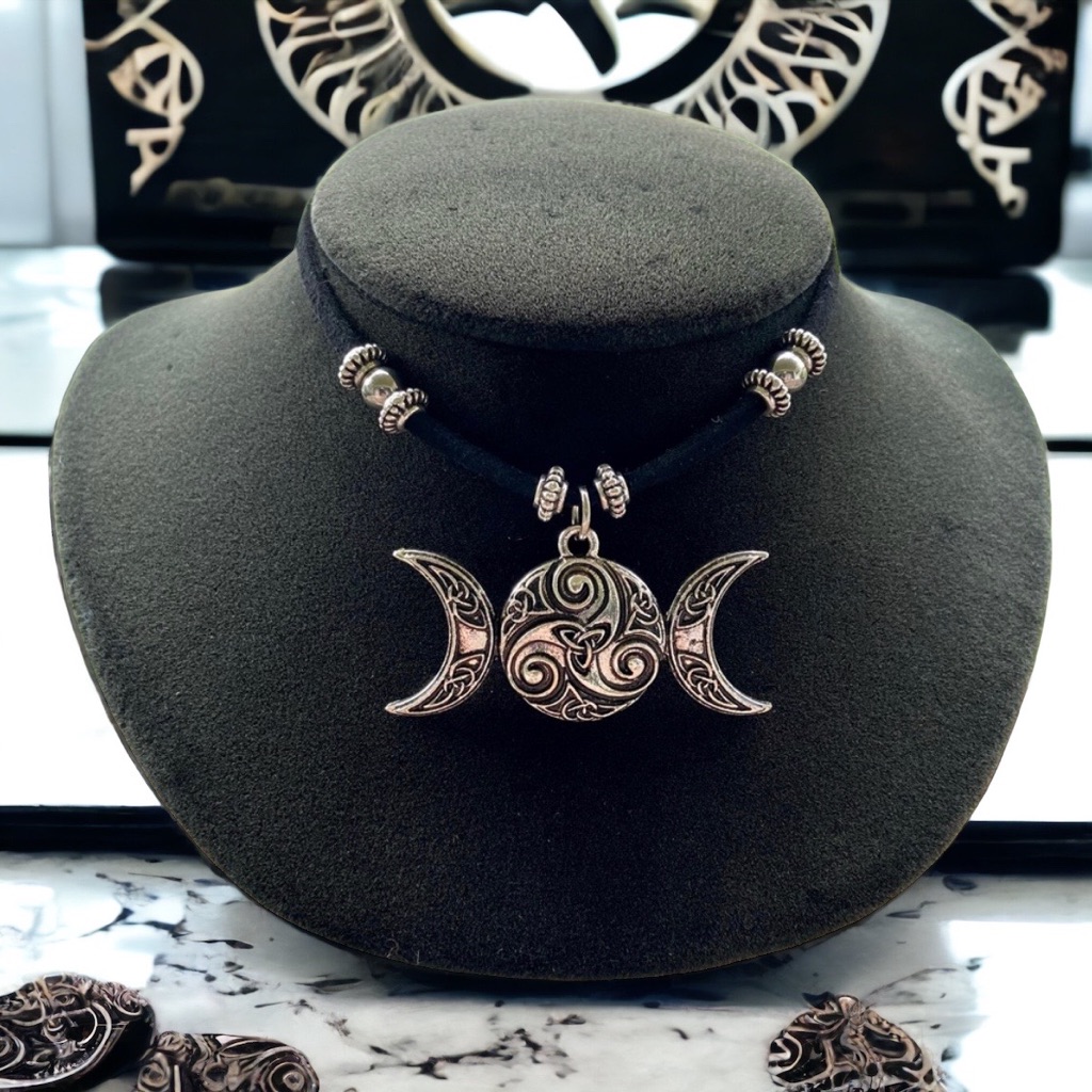 Triple Moon Celtic Knot Design Choker Necklace